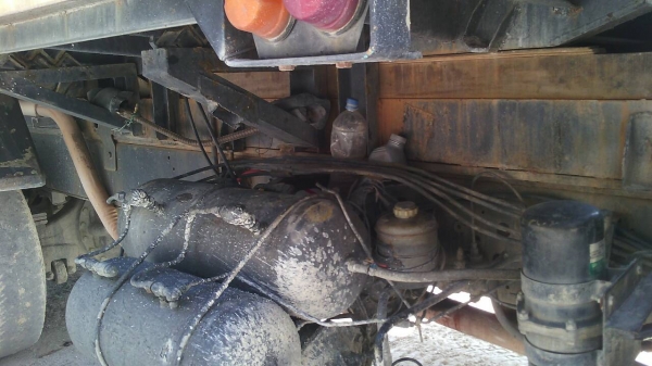 รถมิตซู 10 ล้อดั้ม FN516  เปลื่ยนเครื่อง 185 แรงม้า.   สนใจติดต่อ  081 - 6079515