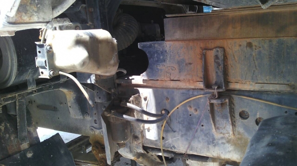 รถมิตซู 10 ล้อดั้ม FN516  เปลื่ยนเครื่อง 185 แรงม้า.   สนใจติดต่อ  081 - 6079515