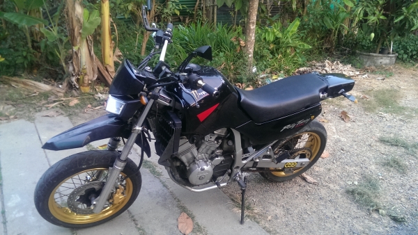 HONDA XRV400(ทรานเซา)แต่งสวยตามรูปเครื่องเงียบดีครับพร้อมใช้ครับ
