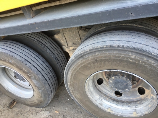 ขายรถบรรทุก 10 ล้อดัมพ์ HINO MEGA 320 แรงม้าปี 22548 มีระบบลากพ่วง ราคา 1650000