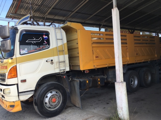ขายรถบรรทุก 10 ล้อดัมพ์ HINO MEGA 320 แรงม้าปี 22548 มีระบบลากพ่วง ราคา 1650000