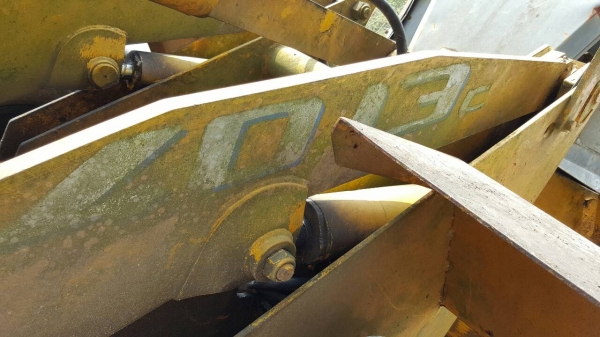 ขายรถตักล้อยาง JCB เลี้ยวเอวอ่อน ตักใส่รถ 10 ล้อถึงรถลานปาล์ม ราคา 200000