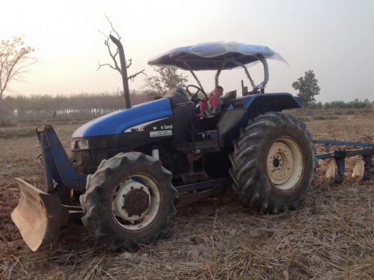 ขายรถไถ New holland TS90 รุ่นกลองใหญ่ ราคา 850,000 โทร 081-6000084