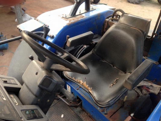 ขายรถไถ New holland TS90 รุ่นกลองใหญ่ ราคา 850,000 โทร 081-6000084