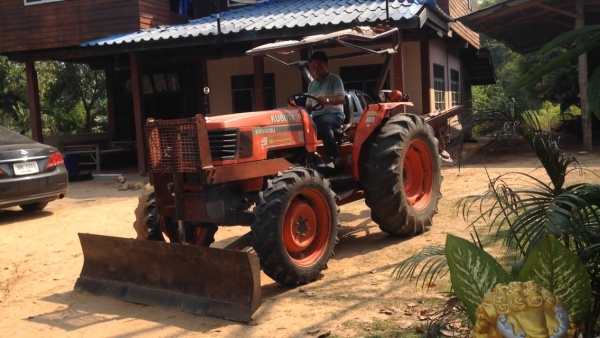 ขายรถไถ KUBOTA M5000 เครื่องดี สภาพสวยเดิมๆ ( ราคา 278,000 บาท ) (มีภาพวีดีโอ) พร้อมอุปกรณ์ 2 รายการ ขายรถไถ KUBOTA M5000 เครื่องดี สภาพสวยเดิมๆ ( ราคา 278,000 บาท ) (มีภาพวีดีโอ) พร้อมอุปกรณ์ 2 รายการ