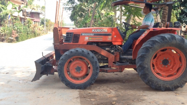 ขายรถไถ KUBOTA M5000 เครื่องดี สภาพสวยเดิมๆ ( ราคา 278,000 บาท ) (มีภาพวีดีโอ) พร้อมอุปกรณ์ 2 รายการ ขายรถไถ KUBOTA M5000 เครื่องดี สภาพสวยเดิมๆ ( ราคา 278,000 บาท ) (มีภาพวีดีโอ) พร้อมอุปกรณ์ 2 รายการ