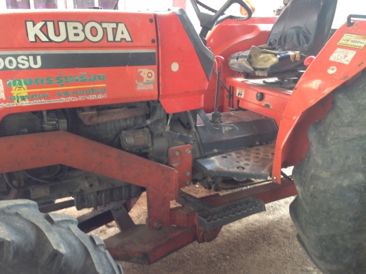 ขายรถไถ KUBOTA M5000 เครื่องดี สภาพสวยเดิมๆ ( ราคา 278,000 บาท ) (มีภาพวีดีโอ) พร้อมอุปกรณ์ 2 รายการ