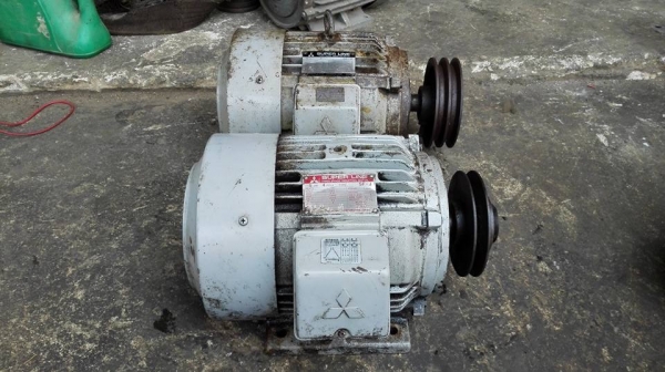 ** เหลือ 1 ตัว!! ** มอเตอร์ Mitsubishi JAPAN 5 HP. 380V. 1440 RPM. Type SF-J ตัวเจแปนรุ่นทนยอดนิยม วิ่งเงียบใช้งานยาวๆสบายใจครับ.