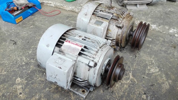 ** เหลือ 1 ตัว!! ** มอเตอร์ Mitsubishi JAPAN 5 HP. 380V. 1440 RPM. Type SF-J ตัวเจแปนรุ่นทนยอดนิยม วิ่งเงียบใช้งานยาวๆสบายใจครับ.