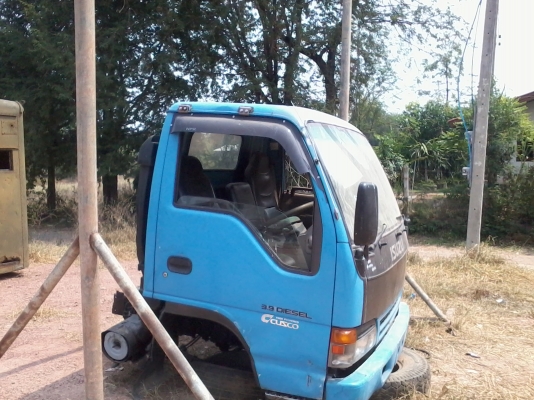 หัวรถบรรทุก  NPR  กาตูน ขายตามสภาพ