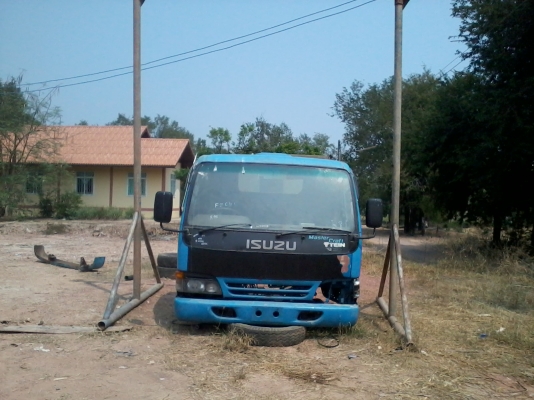 หัวรถบรรทุก  NPR  กาตูน ขายตามสภาพ