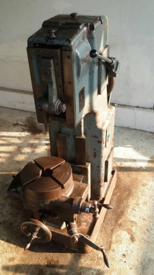 เครื่องกระทุ้งลิ่ม ญี่ปุ่น