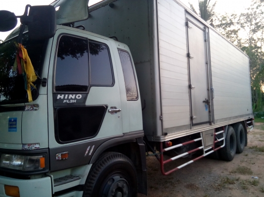 10อีโน่เพลาเดียว 195   แรงม้า  ประตู 3 บาน  (รถห้างแท้)   พร้อมใช้งาน เล่มพร้อม