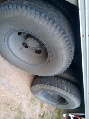 10อีโน่เพลาเดียว 195   แรงม้า  ประตู 3 บาน  (รถห้างแท้)   พร้อมใช้งาน เล่มพร้อม