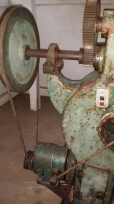 เครื่องกระทุ้งลิ่ม 6"