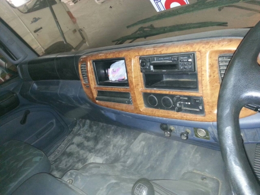 ขายรถบรรทุก 10 ล้อดัมพ์เพลาเดี่ยว HINO MEGA 220 แรงม้าปี 2551 ดัมพ์อู๋ซุ่นชัย ยางใหม่ ราคา 1350000