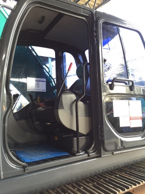 ขายด่วนKOBELCO SK200-8 SUPER X สภาพสวยค่ะ