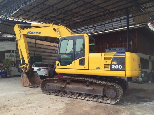 ขายด่วน KOMATSU PC200-8 สภาพสวยค่ะ