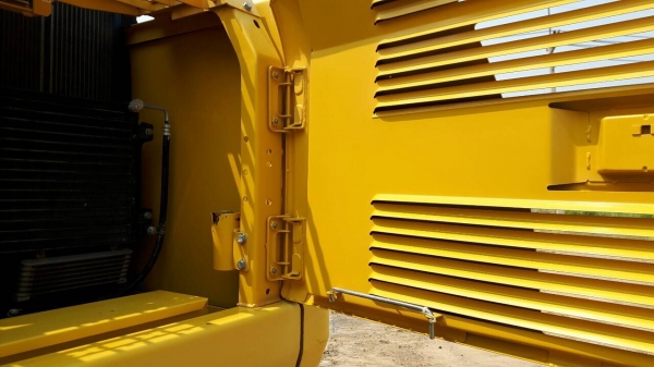 ขายด่วน KOMATSU PC200-8 M0 สภาพสวยค่ะ