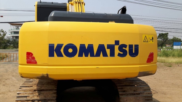 ขายด่วน KOMATSU PC200-8 M0 สภาพสวยค่ะ