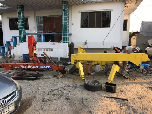 ติดตั้งเครน เฮี้ยบ ซื้อ-ขาย แลกเปลี่ยน