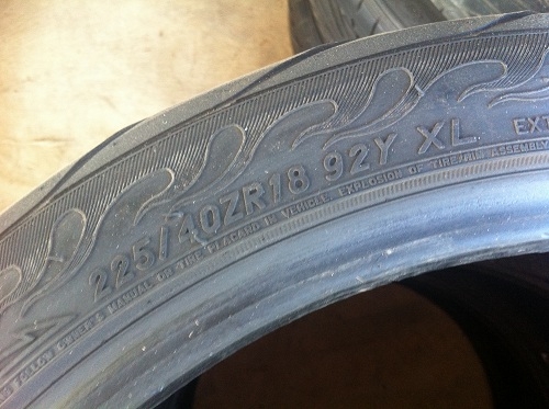 ขายยาง federal 225/40/18  ปี13 1 คู่