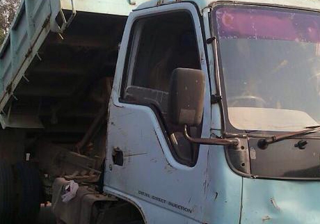 **280,000 บ.ต่อรอง/// 6ล้อดั้มดิน 5คิว ISUZU NKR-110 หัวการ์ตูน ห้างแท้ปี39 เครื่อง/เกียร์/ช่วงล่าง เดิม กระบะ3.70ม.ยิงหน้า ตามสภาพ เล่มทะเบียน ภาษีเต็ม **ขาย ISUZU NKR หัวการ์ตูน 110 แรง 6ล้อดั้มดิน5คิว รถห้างแท้ ใช้งานอยู่ ตามสภาพ เล่มทะเบียน ภาษีไม่ขาด **280,000 บ.ต่อรอง/// 6ล้อดั้มดิน 5คิว ISUZU NKR-110 หัวการ์ตูน ห้างแท้ปี39 เครื่อง/เกียร์/ช่วงล่าง เดิม กระบะ3.70ม.ยิงหน้า ตามสภาพ เล่มทะเบียน ภาษีเต็ม **ขาย ISUZU NKR หัวการ์ตูน 110 แรง 6ล้อดั้มดิน5คิว รถห้างแท้ ใช้งานอยู่ ตามสภาพ เล่มทะเบียน ภาษีไม่ขาด