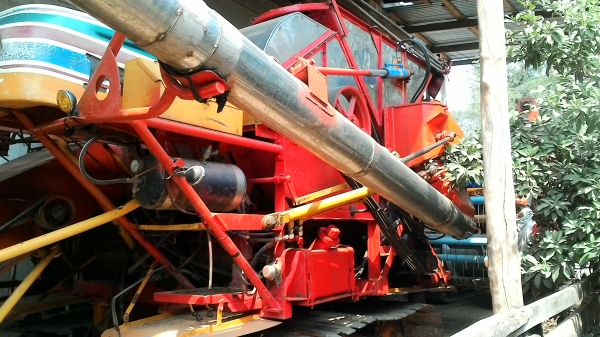 ขายรถเกี่ยวข้าว/รถเทรนเลอร์