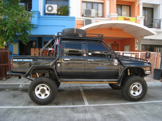 ขายTOYOTA HERO 4ประตู