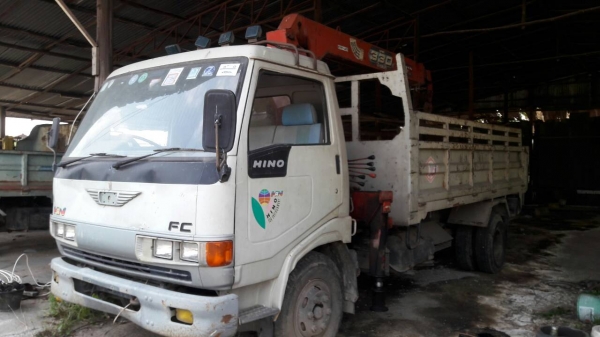 ขาย 595,000บ หกล้อ ฮีโน่ FC120ซุปเสียดั้ม5คิว ติดเครน UNiC 3.3ตัน สภาพดีสวยเดิมๆพร้อมใช้ ทะเบียนพร้อมโอน ราคา 595,000บ ราคาเบาๆ