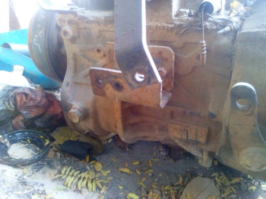 เกียร์ร็อกเสื้อลายสภาพพ้อมใช้งน เกียร์ร็อกเสื้อลายสภาพพ้อมใช้งน