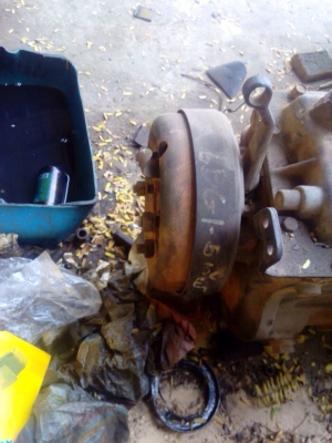 เกียร์ร็อกเสื้อลายสภาพพ้อมใช้งน เกียร์ร็อกเสื้อลายสภาพพ้อมใช้งน