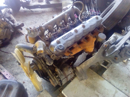 เครื่อง6BD1 165แรง. ปั้นลม พร้อมใช้งานมีใบคุมเครื่อง เครื่อง6BD1 165แรง. ปั้นลม พร้อมใช้งานมีใบคุมเครื่อง