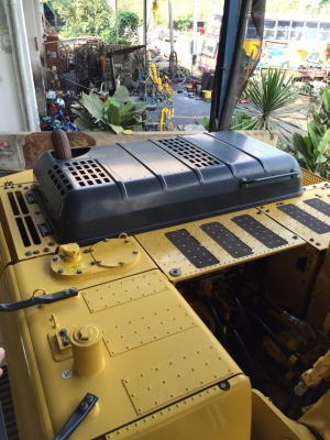 KOMATSU PC200-8 (เจ้าของขายเอง) รถปี 11 5,XXX ชั่วโมง เอกสารใบแจ้งจำหน่าย (ประกันศูนย์ยังมีอยู่ ถ่ายน้ำมันเครื่องกรองน้ำมันไฮโดลิคกองฟรีอีกนาน) รถออกป้ายแดง ตัวญี่ปุ่น สีเดิม รถสวยมาก  สนใจด่วน 089-0854790