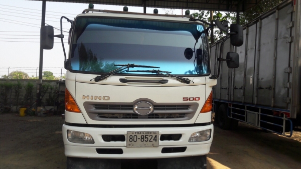 Hino mega