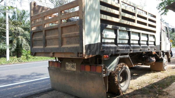 ขายรถบรรทุก 6 ล้อดัมพ์รถประกอบ HINO FD3HLA 195 แรงม้า ดัมพ์ 4.50 เมตร ราคา 650000