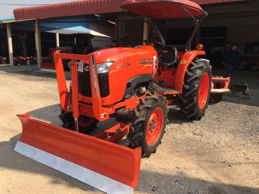 . ขายๆรถไถคูโบต้า L4708 แรงม้า. พร้อมอุปกรณ๋. ใบมีดดันดินหน้าและผานพรวนตราช้าง. สวยๆ#รถสภาพดีสวยมาก ขายราคา 398000 บาท. สนใจโทร 081-9136451. 0875266011. หรือทางline bow6451. ขอดูภาพเพิ่มเติมได้ค่ะ. มาทดลองขับได้นะค่ะ. ที่จ. กำแพงเพชร. #มีบริการจัดส่งฟรีท . ขายๆรถไถคูโบต้า L4708 แรงม้า. พร้อมอุปกรณ๋. ใบมีดดันดินหน้าและผานพรวนตราช้าง. สวยๆ#รถสภาพดีสวยมาก ขายราคา 398000 บาท. สนใจโทร 081-9136451. 0875266011. หรือทางline bow6451. ขอดูภาพเพิ่มเติมได้ค่ะ. มาทดลองขับได้นะค่ะ. ที่จ. กำแพงเพชร. #มีบริการจัดส่งฟรีท