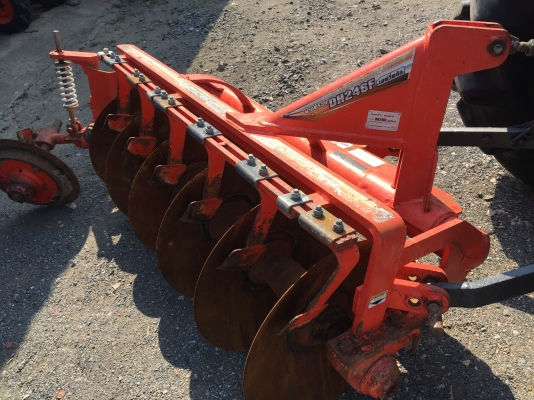 . ขายๆรถไถคูโบต้า L4708 แรงม้า. พร้อมอุปกรณ๋. ใบมีดดันดินหน้าและผานพรวนตราช้าง. สวยๆ#รถสภาพดีสวยมาก ขายราคา 398000 บาท. สนใจโทร 081-9136451. 0875266011. หรือทางline bow6451. ขอดูภาพเพิ่มเติมได้ค่ะ. มาทดลองขับได้นะค่ะ. ที่จ. กำแพงเพชร. #มีบริการจัดส่งฟรีท . ขายๆรถไถคูโบต้า L4708 แรงม้า. พร้อมอุปกรณ๋. ใบมีดดันดินหน้าและผานพรวนตราช้าง. สวยๆ#รถสภาพดีสวยมาก ขายราคา 398000 บาท. สนใจโทร 081-9136451. 0875266011. หรือทางline bow6451. ขอดูภาพเพิ่มเติมได้ค่ะ. มาทดลองขับได้นะค่ะ. ที่จ. กำแพงเพชร. #มีบริการจัดส่งฟรีท