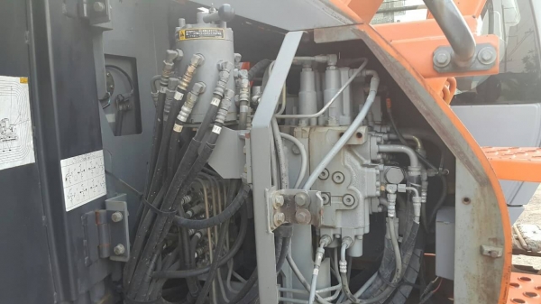 Hitachi ZX135US เก่าญี่ปุ่นแท้☎ 08-3784-8885