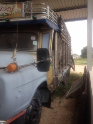 รถ 10 ล้อ ISUZU หัวยาวบรรทุกน้ำ  2 เพลา เครื่อง 6BF มีใบคุมเครื่อง