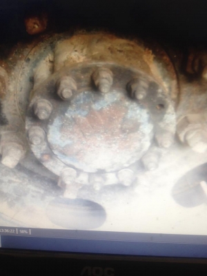 รถ 10 ล้อ ISUZU หัวยาวบรรทุกน้ำ  2 เพลา เครื่อง 6BF มีใบคุมเครื่อง