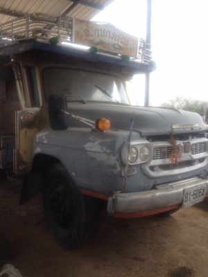 รถ 10 ล้อ ISUZU หัวยาวบรรทุกน้ำ  2 เพลา เครื่อง 6BF มีใบคุมเครื่อง