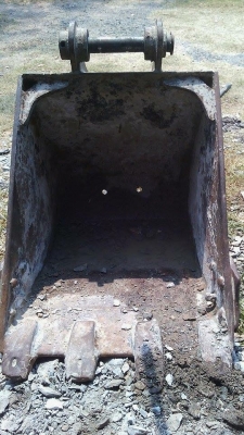 ขายบุ้งกี๋ pc 100 pc120 สลัก 2นิ้วครึ่ง  ความกว้าง 80