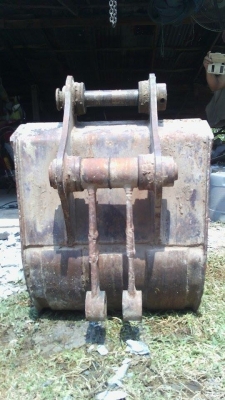 ขายบุ้งกี๋ pc 100 pc120 สลัก 2นิ้วครึ่ง  ความกว้าง 80