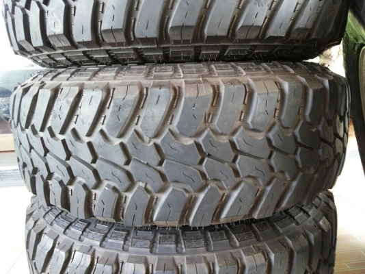 ล้อลาย bradley 16x8 พร้อมยาง mud 265/75/16 ปี 2014