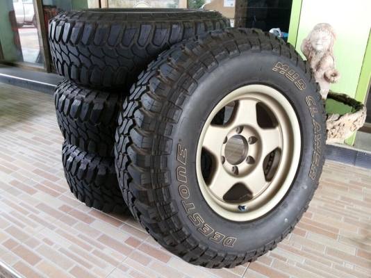 ล้อลาย bradley 16x8 พร้อมยาง mud 265/75/16 ปี 2014