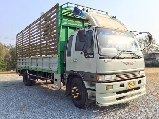 HINO FF 3 H เครื่อง 195 ปี  1996  ยาว 7.20 เมตร รถห้าง เบรคทิฟฟี่ กระจกไฟฟ้า พวงมาลัยเพาเวอร์  คัดซีสวยมากครับ เครื่องดี กำลังดีเยี่ยม ภายในสวย