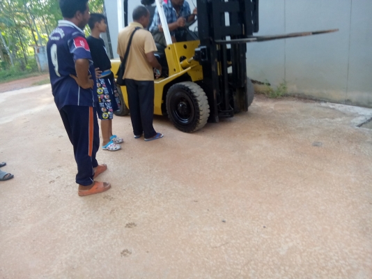 ขอบคุณพี่สวา ปัตตานี รถฟอร์คลิฟต์นิสัน  2.5 ตัน สูง3 ม.   เกียร์ออโต้  (ดีเซล) พร้อมใช้งาน ....