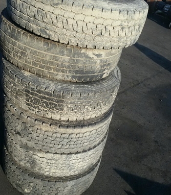 ขาย กะทะล้อ พร้อมยาง สำหรับ ใส่รถ 6-10 ล้อ ราคาเส้นละ 3,500 บาทครับ