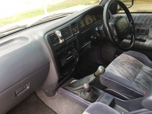 ขายโตโยต้าสปอตไรเดอร์ 3000 ดีเซล SR5 รถสวยเดิมๆไม่มีชน